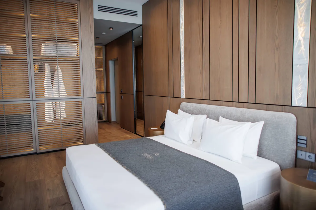 Prado Luxury Hotel — view 2