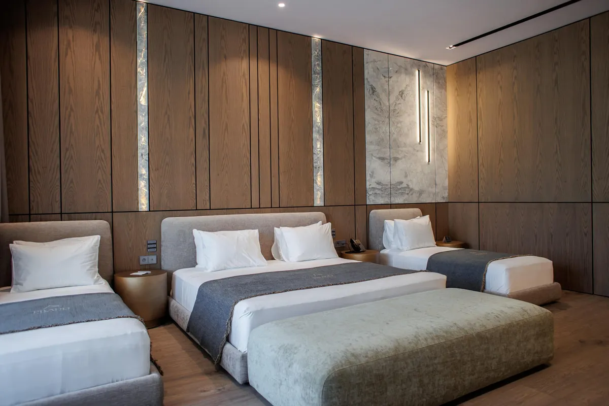 Prado Luxury Hotel — view 3
