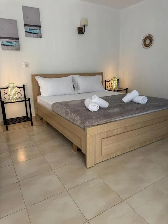 Emy's Rooms — view 5