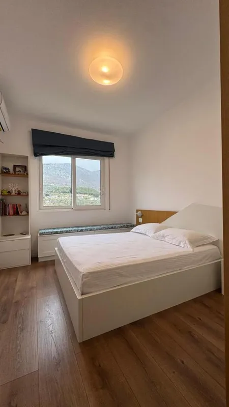 Himara Seaside Apartment — view 4