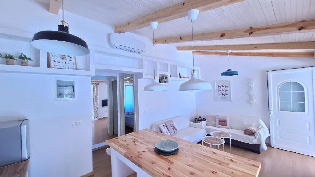 Tonea's Houses — view 3