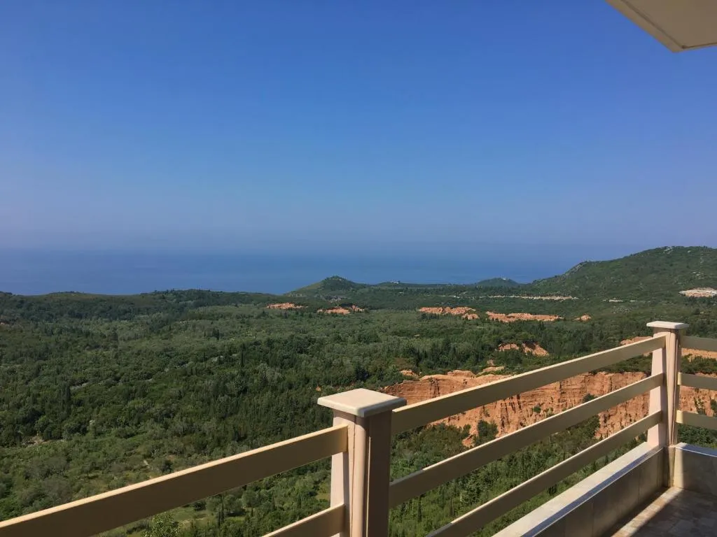 Vila Aleks (Vuno) — view 5