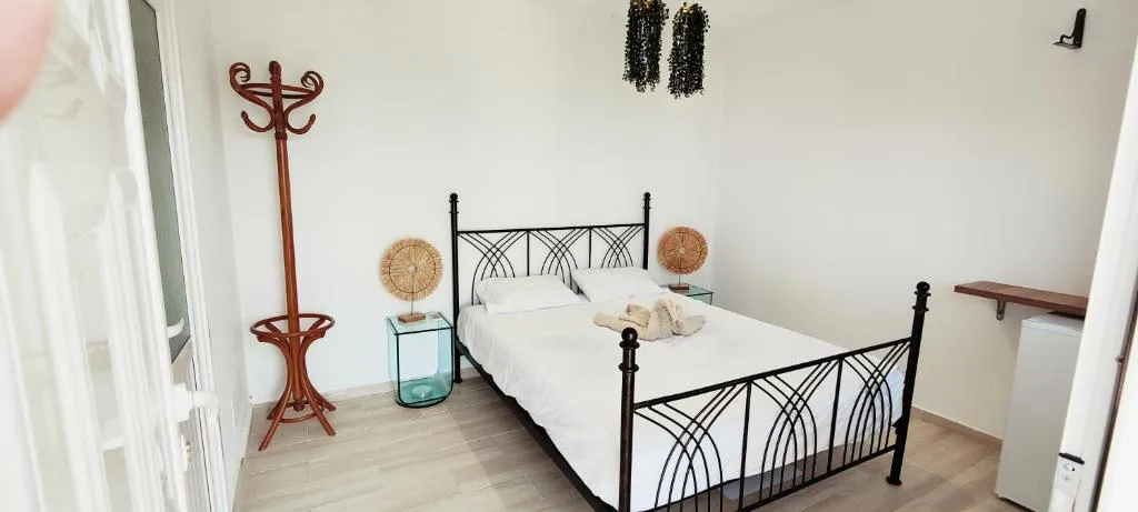 Villa Tato: Horizon Haven with Panoramic Sea Views — view 3