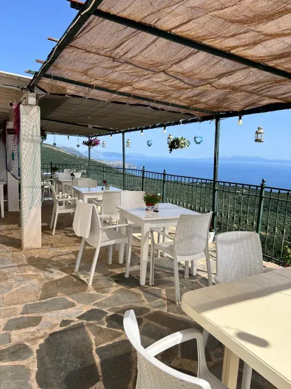 Villa Filip (Vuno) in Himara, Albania