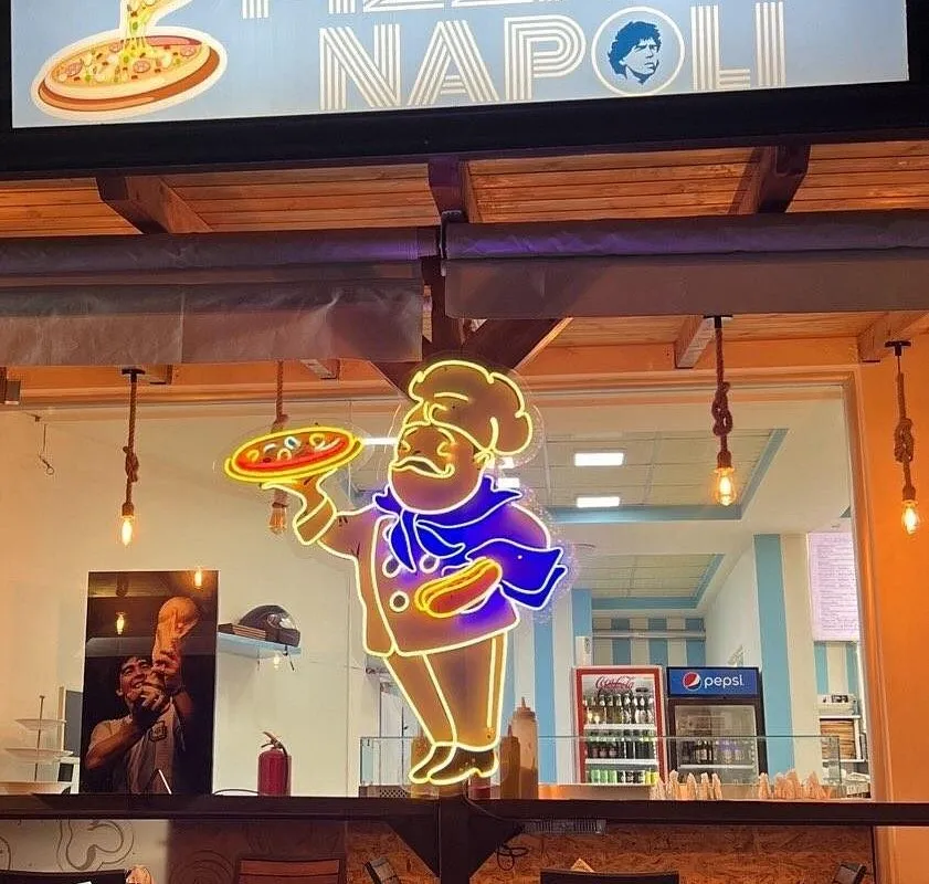 Pizzeria Napoli Neapolitan pizza in Himara center