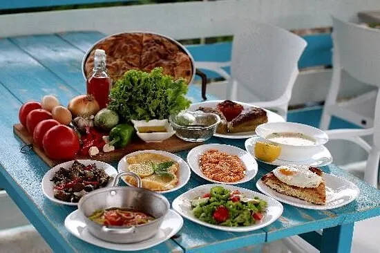 Taverna Pirosia Greek and vegetarian restaurant on SH8 in Himara